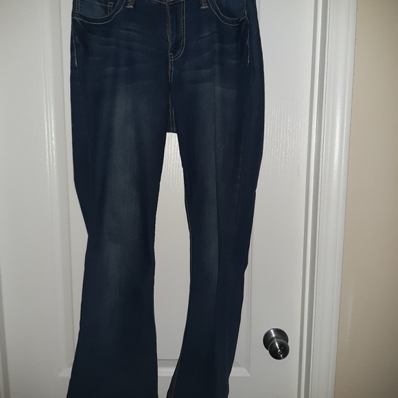 2 Denim Pants 1 Denim Capri Pants - Picture 2 of 10